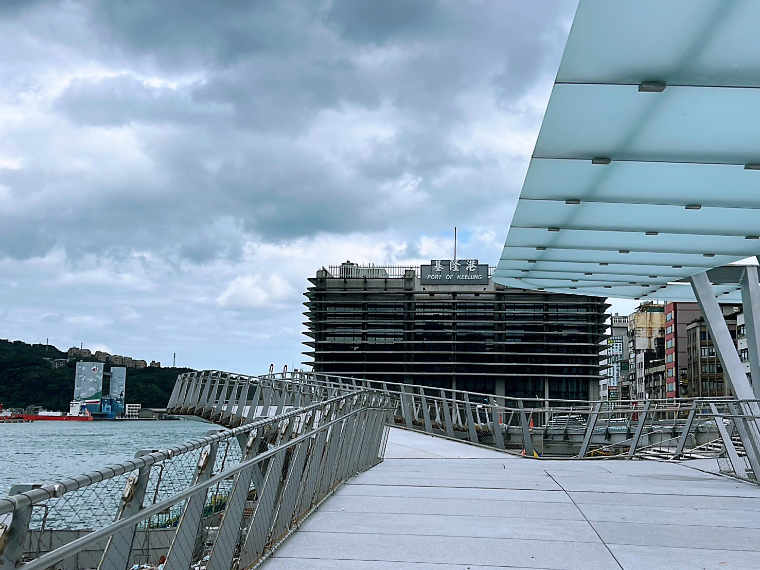 基隆港東岸郵輪廣場串接工程